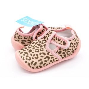 Zoogs Infant 6 Shoes Leopard Print Hook & Loop Strap